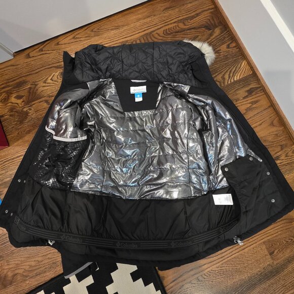 Brand new, never worn womens Columbia ski jacket - Picture 15 of 16